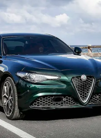Альфа Ромео Giulia 2020