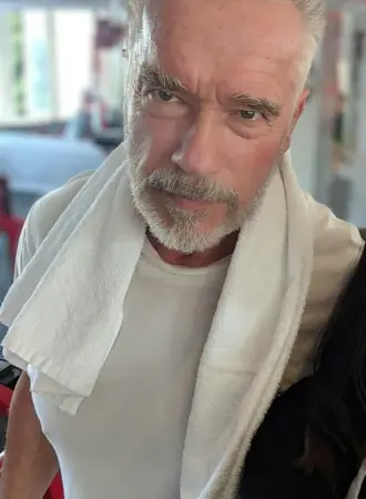 Арнольд Шварценеггер седой