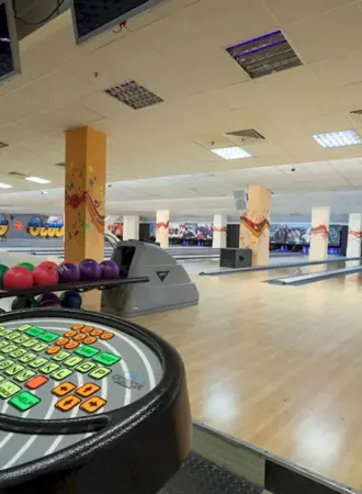 Блюхера 58 Екатеринбург боулинг