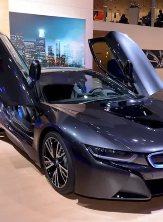 БМВ i8 автосалон