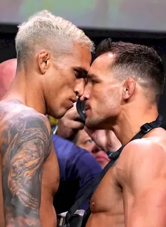 Чарльз Оливейра UFC 262 Майкл Чендлер