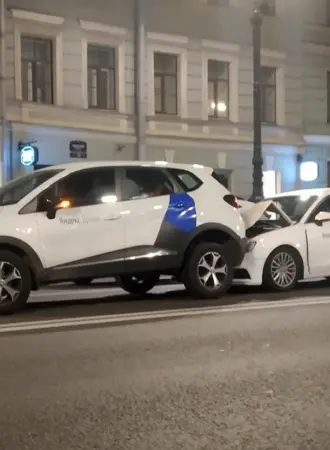Делимобиль машины Ниссан Кашкай
