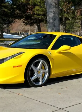 Ferrari 458 Italia желтая