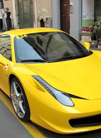 Феррари 458 желтая