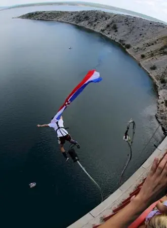 Фиолент банджи джампинг