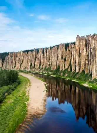 Якутия река синяя Синские столбы