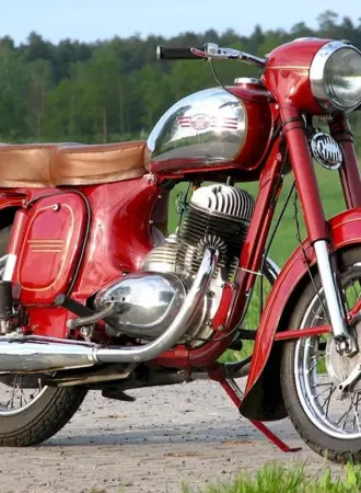Ява 250