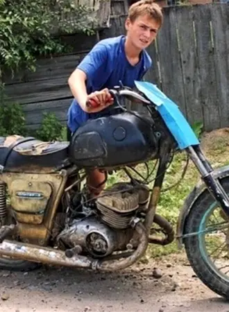 ИЖ Планета 5 в деревне