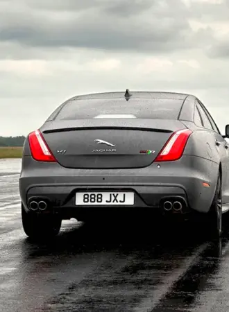 Jaguar XJR 575