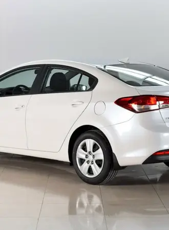 Kia Cerato 2022 белая
