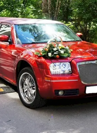 Крайслер 300с красный