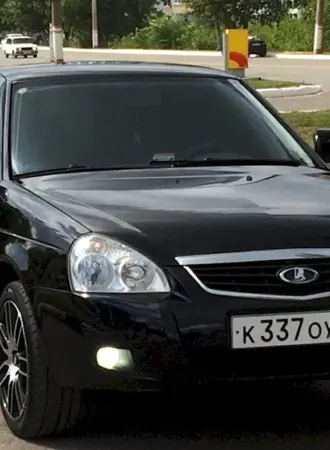 Lada Приора седан черная