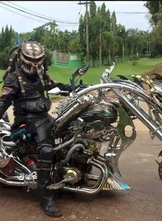 Мотошлем хищник Yamaha r1