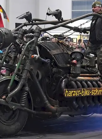 Мотоцикл с двигателем от танка т-55