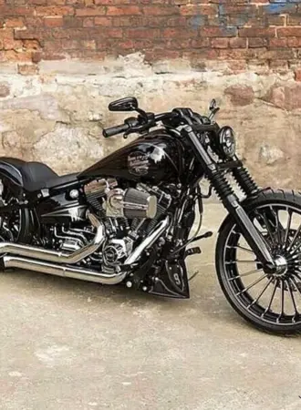 Мотоциклы Harley Davidson Breakout Custom