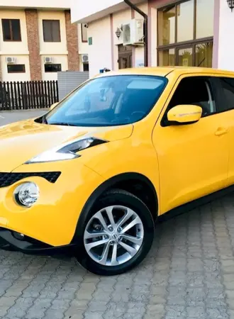 Nissan Juke желтый