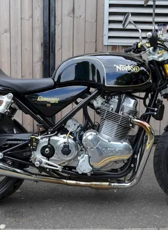 Norton Commando 961