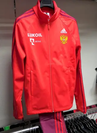 Разминочный костюм адидас