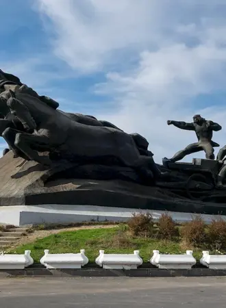 Ростов на Дону памятник тачанка-ростовчанка