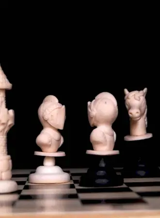 Шахматные фигуры из глины