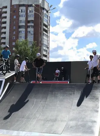 Скейтпарк в Челябинске на тракторе