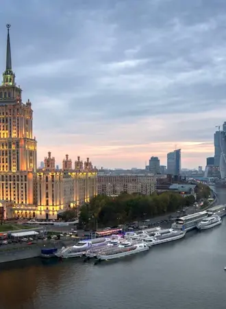 Сталинская высотка Рэдиссон
