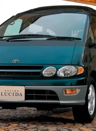 Тойота Estima lucida
