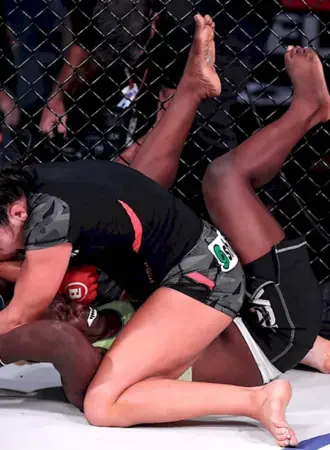 UFC Камила смогулецкая