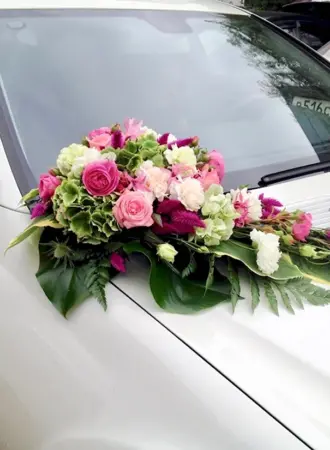 Украшение авто живыми цветами