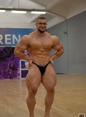 Виталий Угольников