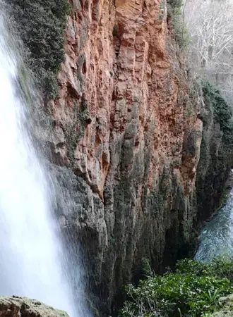 Водопад на севере Испании