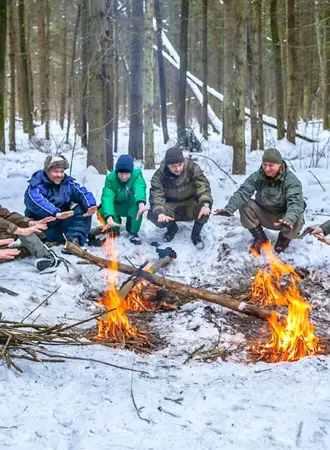 Военные у костра