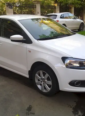 Volkswagen Polo белый