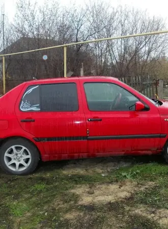 Volkswagen Vento красный