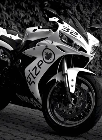 Yamaha r1