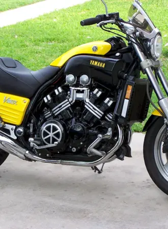 Yamaha v-Max 1200