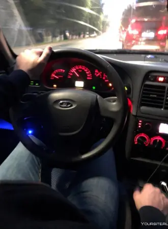 За рулем ВАЗ 2112