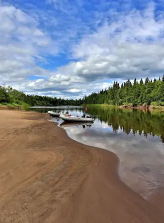 Берег реки Кама