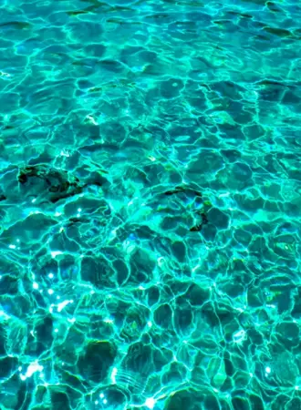 Бирюзовая вода