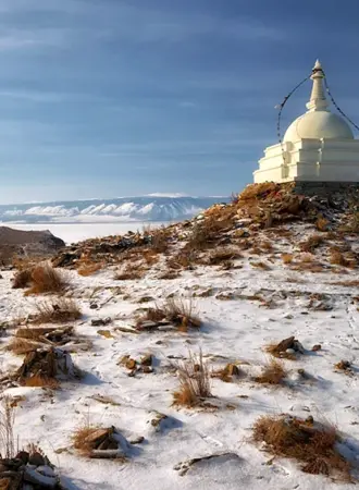 Буддийская ступа на острове Огой