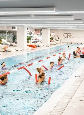 Crocus Fitness Мякинино бассейн