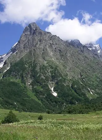 Домбай Ульген гора