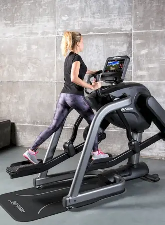 Эллиптический тренажер Life Fitness