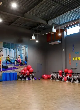 Фитнес Хаус на Дальневосточном