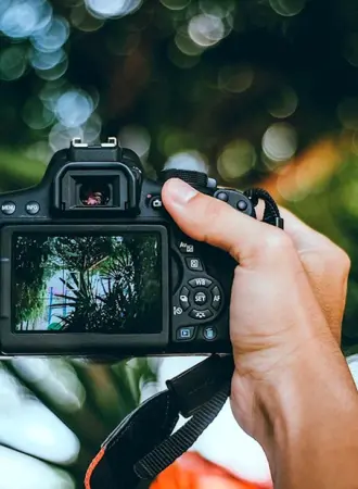 Фотоаппарат фотографирует