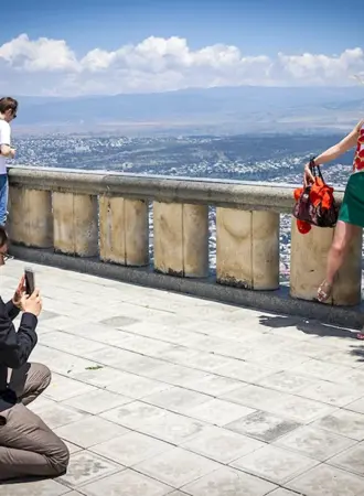 Грузия Тбилиси туристы