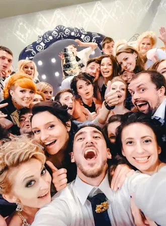 Идеи для фотосессии большой компании