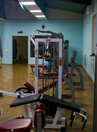 Хользунова 78 а SL Fitness