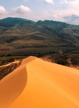 Песчаный Бархан Сарыкум
