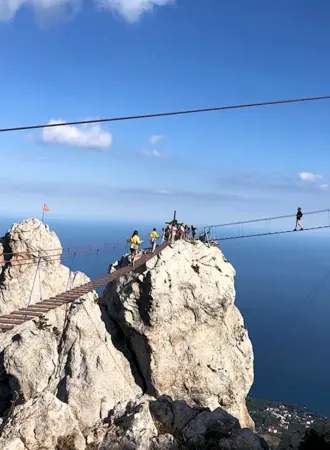 Подъем на зубцы ай-Петри